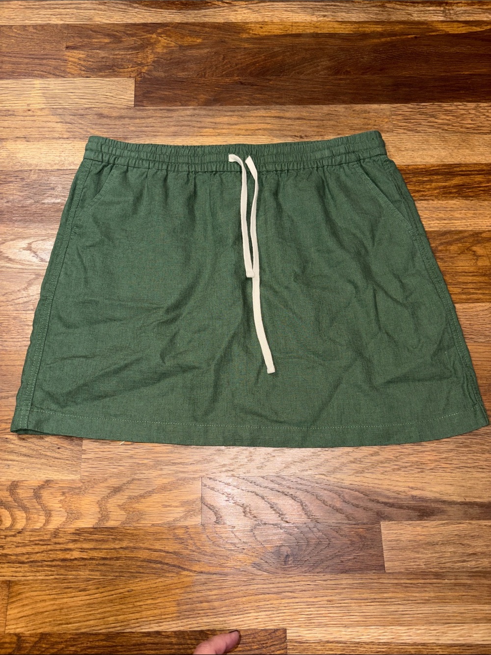 J CREW green linen blend pull on mini skirt